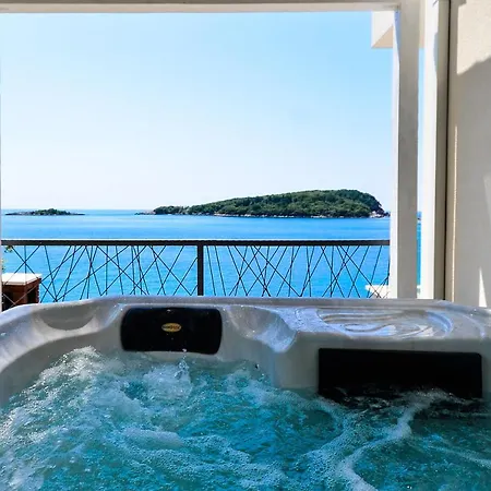 Extraordinary Beach Villa Becir Holiday home Molunat