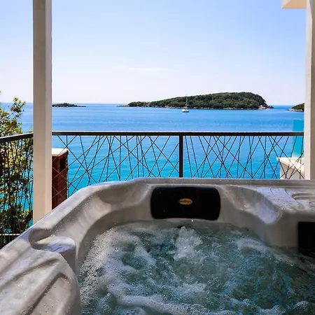 Extraordinary Beach Villa Becir Holiday home Molunat