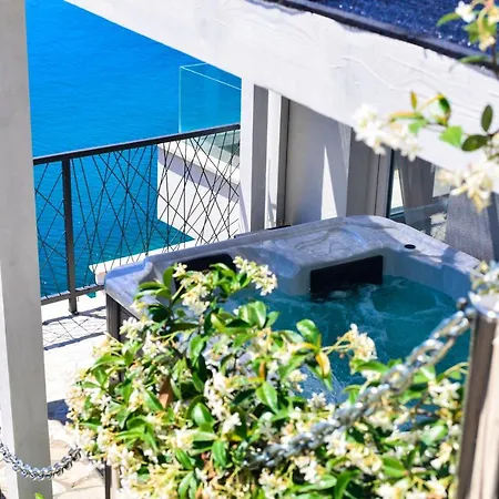 Extraordinary Beach Villa Becir *