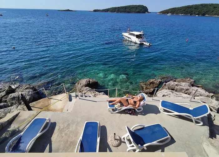 Extraordinary Beach Villa Becir Holiday home Molunat